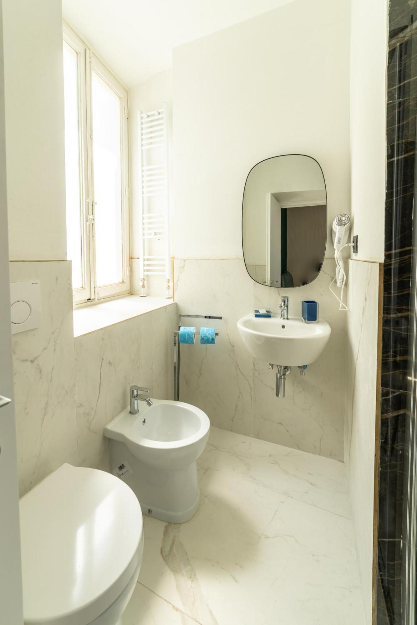 Room Eleven Florence Bilik gambar