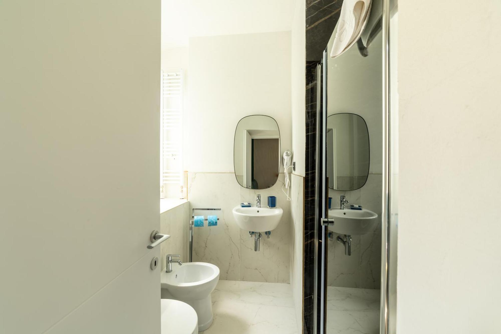 Room Eleven Florence Bilik gambar